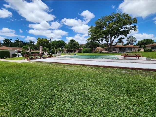 14671 Bonaire Drive 307, Delray Beach, FL 33446