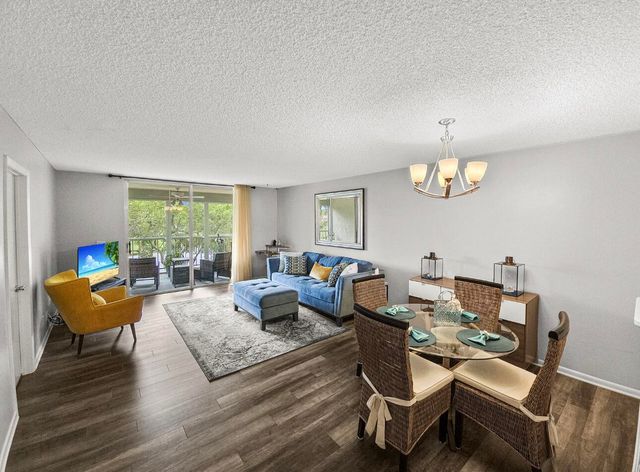 14671 Bonaire Drive 307, Delray Beach, FL 33446