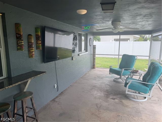 1523 SE 20th PL, Cape Coral, FL 33990