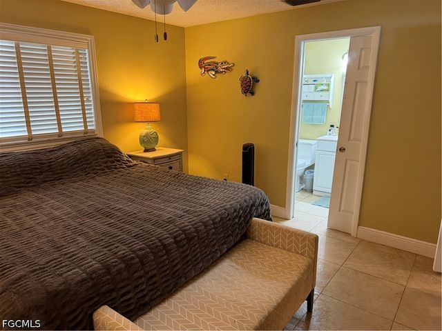 1523 SE 20th PL, Cape Coral, FL 33990