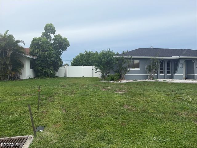 1523 SE 20th PL, Cape Coral, FL 33990