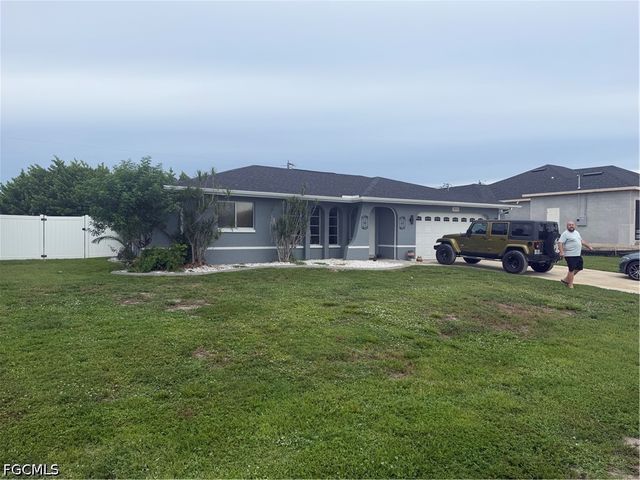 1523 SE 20th PL, Cape Coral, FL 33990