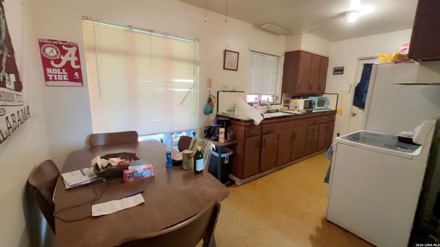 106 Cyril, San Antonio, TX 78218