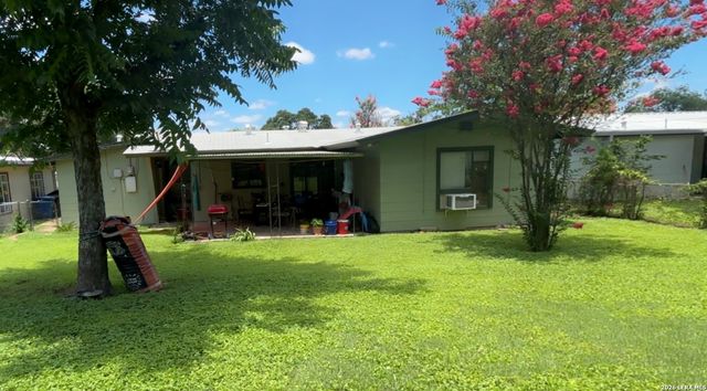 106 Cyril, San Antonio, TX 78218