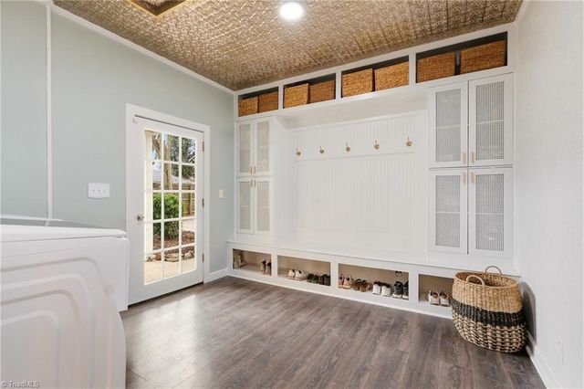 1716 Elizabeth Avenue, Winston-salem, NC 27103