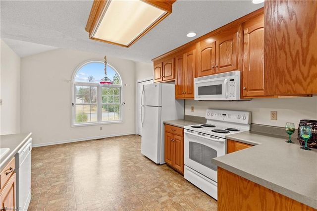 1082 Kingsway Drive, Salisbury, NC 28146