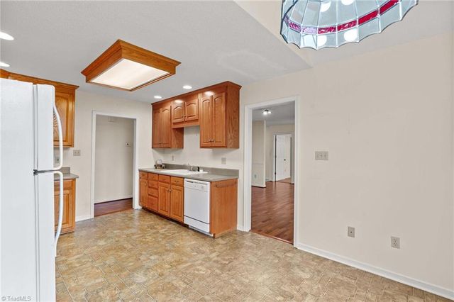1082 Kingsway Drive, Salisbury, NC 28146