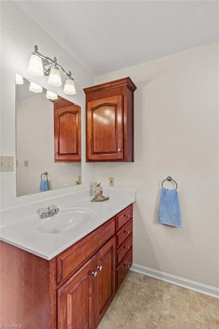 1082 Kingsway Drive, Salisbury, NC 28146