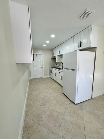 1414 Avenue I A, Fort Pierce, FL 34950