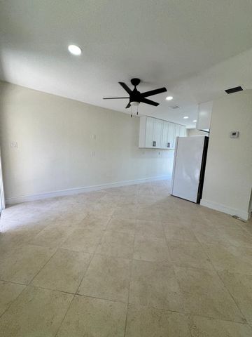 1414 Avenue I A, Fort Pierce, FL 34950