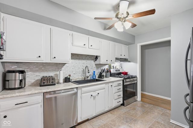 50 S West Street, Bargersville, IN 46106