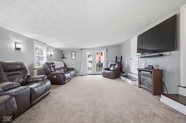 50 S West Street, Bargersville, IN 46106