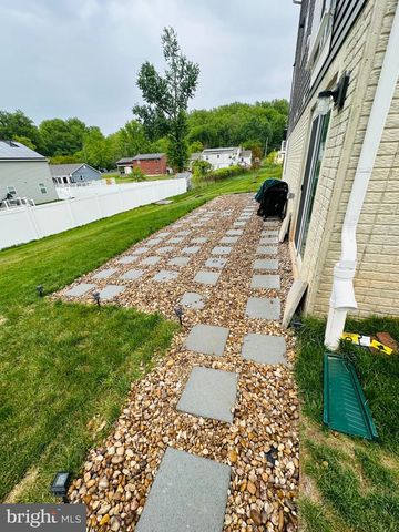 1106 SHUMI CT CT, Capitol Heights, MD 20743