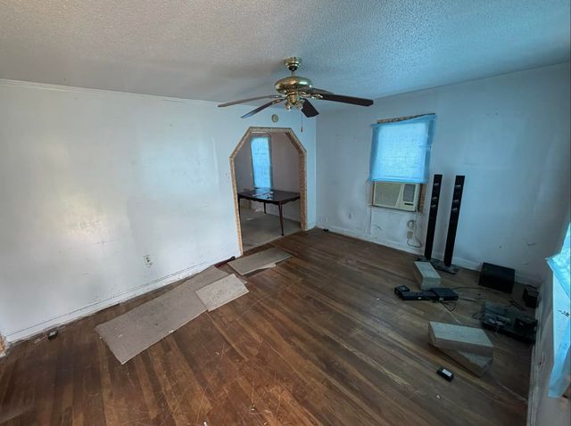 1717 ROBIN HOOD LN, Memphis, TN 38111