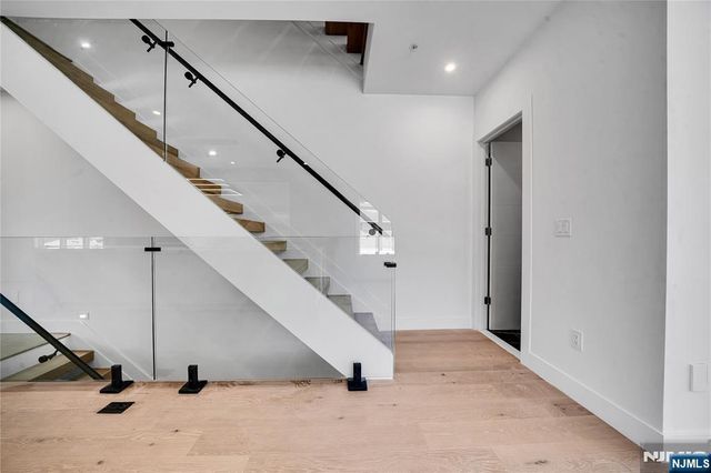 1524 11th Street, Fort Lee, NJ 07024