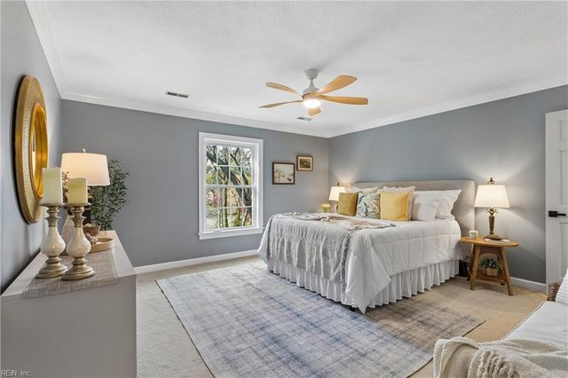 15 W Governor DR, Newport News, VA 23602