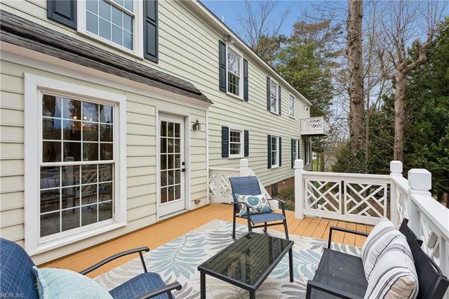 15 W Governor DR, Newport News, VA 23602