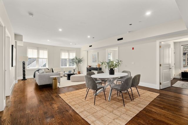 10 St George Street 406, Boston, MA 02118