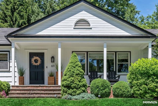 611 Wishing Well Road, Wyckoff, NJ 07481