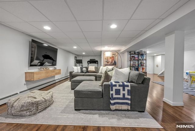 611 Wishing Well Road, Wyckoff, NJ 07481