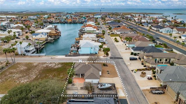 15314 Sabre Dr, Corpus Christi, TX 78418