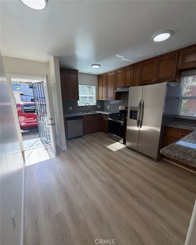 1038 Western Avenue B, Glendale, CA 91201