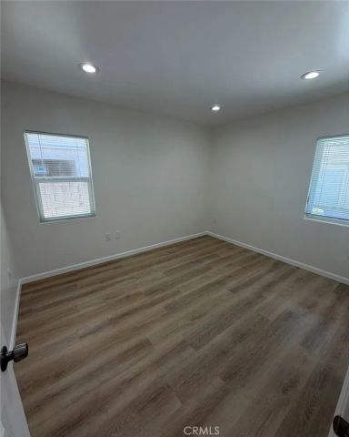 1038 Western Avenue B, Glendale, CA 91201