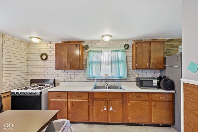 4634 N Sadlier Drive, Indianapolis, IN 46226
