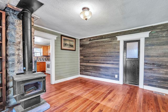550 Osburn Rd, Chickamauga, GA 30707