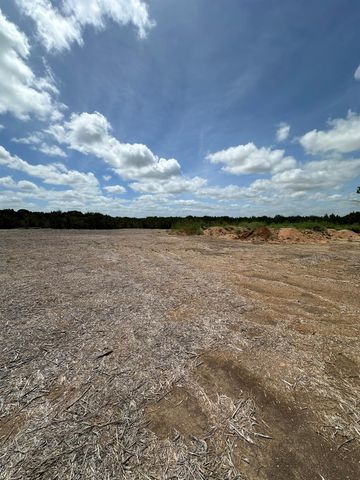 251 StarGazer DR, Lampasas, TX 76550