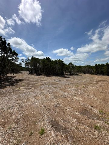 251 StarGazer DR, Lampasas, TX 76550