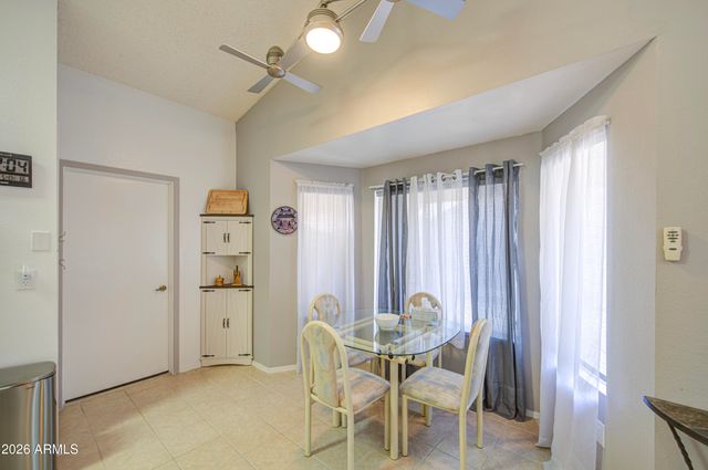 6552 S SAWGRASS Drive, Chandler, AZ 85249