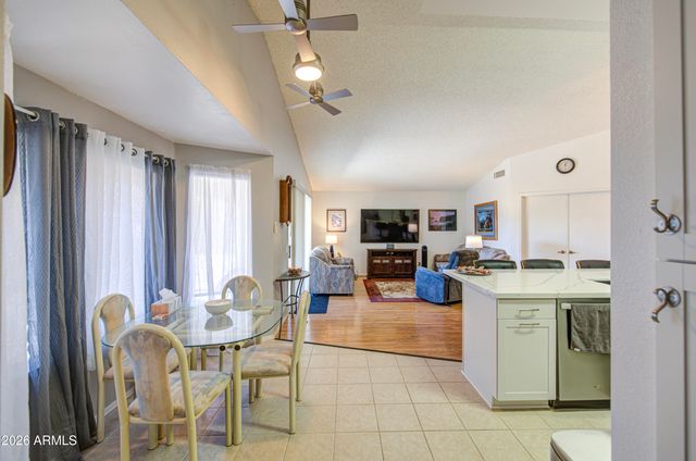 6552 S SAWGRASS Drive, Chandler, AZ 85249