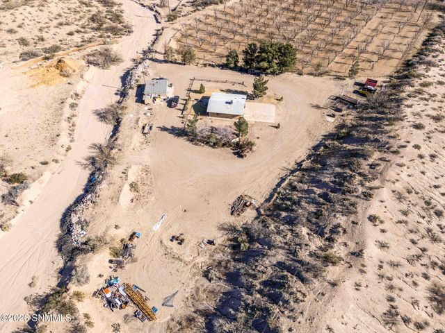 201 Squirrel Road, Las Cruces, NM 88007