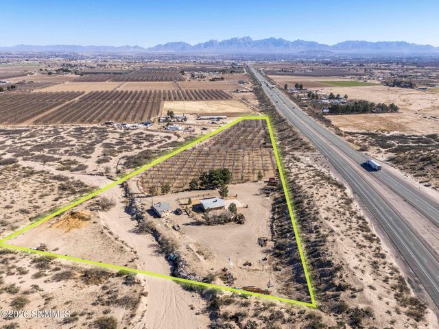 201 Squirrel Road, Las Cruces, NM 88007