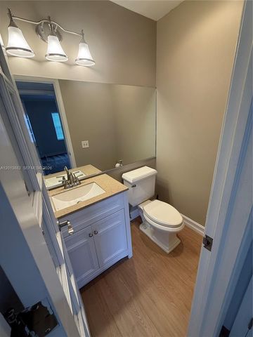 170 Cypress Club Dr 733, Pompano Beach, FL 33060