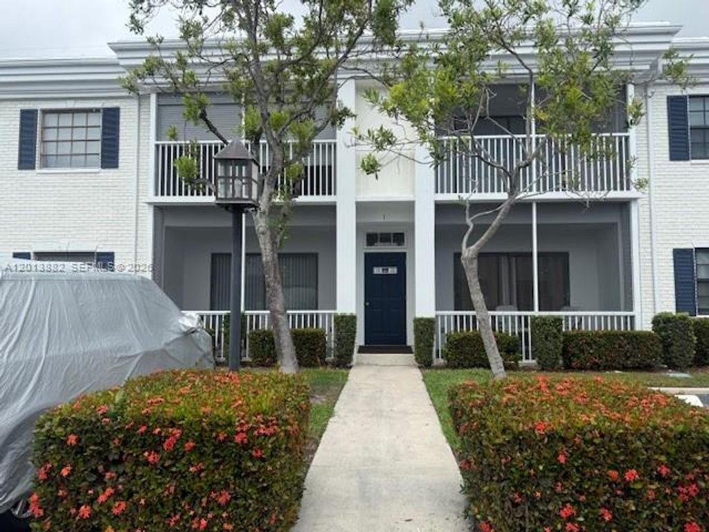 170 Cypress Club Dr 733, Pompano Beach, FL 33060