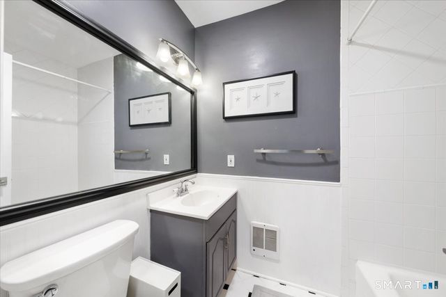 5 Hundley Court 2C, Stamford, CT 06902