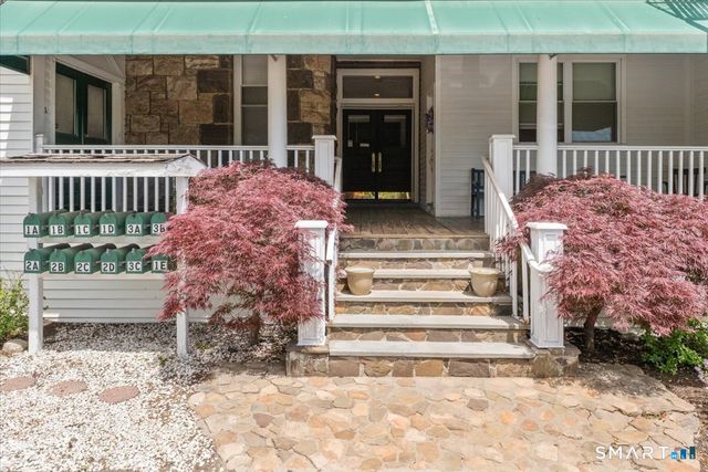 5 Hundley Court 2C, Stamford, CT 06902