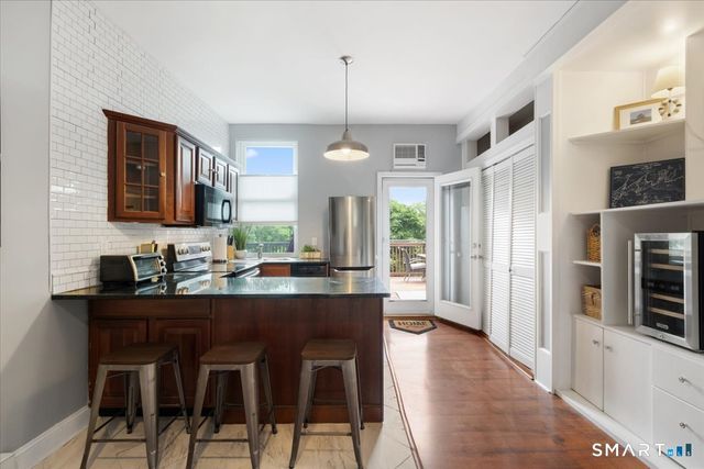 5 Hundley Court 2C, Stamford, CT 06902