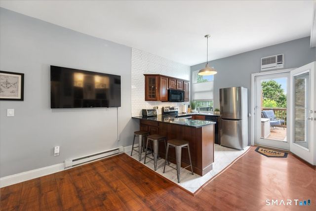 5 Hundley Court 2C, Stamford, CT 06902