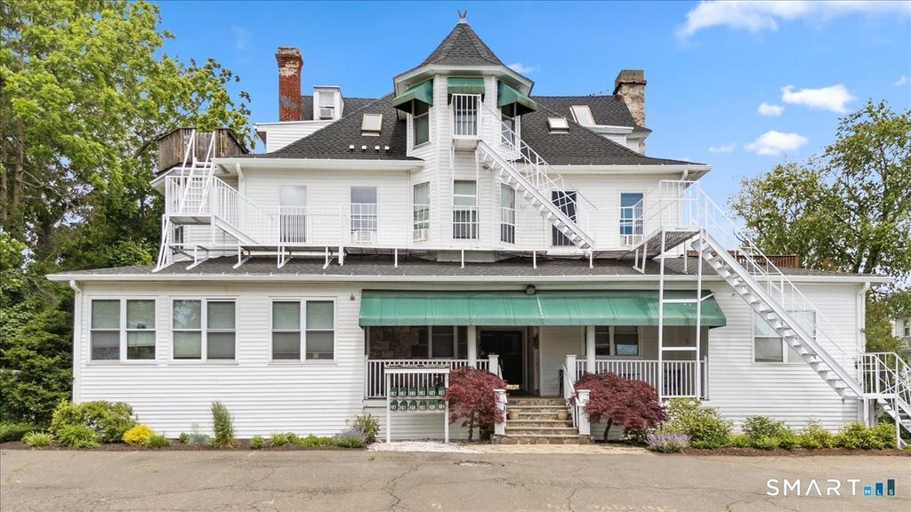 5 Hundley Court 2C, Stamford, CT 06902