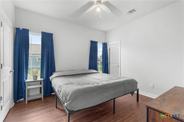 104 Avenue B, Moody, TX 76557