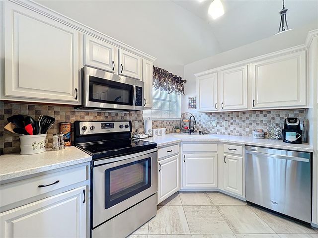 2871 BOULDER FALLS COURT, Apopka, FL 32703