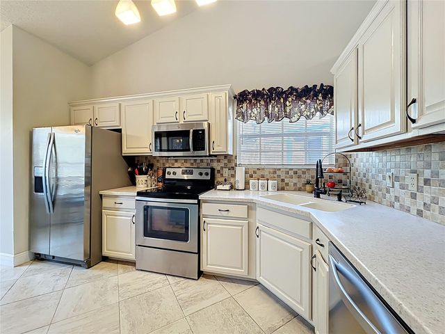 2871 BOULDER FALLS COURT, Apopka, FL 32703