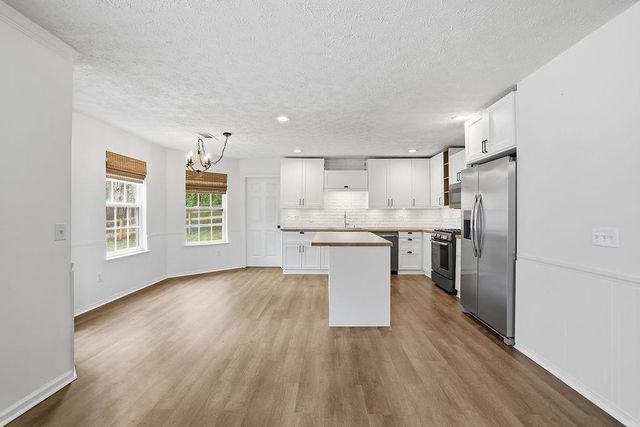 8515 River Hill Commons Drive, Ball Ground, GA 30107