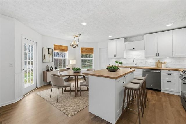 8515 River Hill Commons Drive, Ball Ground, GA 30107