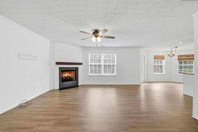 8515 River Hill Commons Drive, Ball Ground, GA 30107