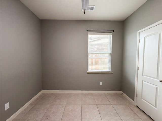 6020 Amber Cliff Lane, Fort Worth, TX 76179