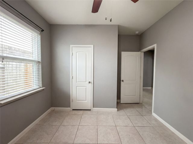 6020 Amber Cliff Lane, Fort Worth, TX 76179